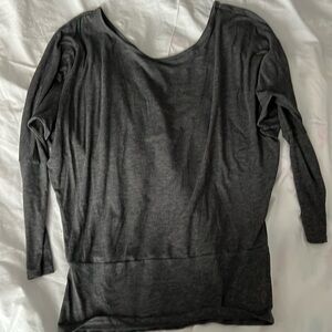Lucy long sleeve top gray S/P used